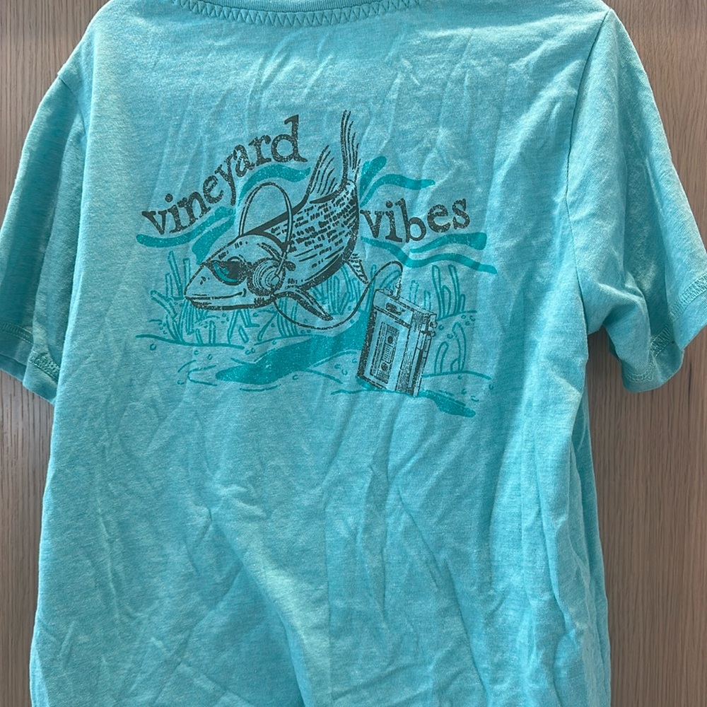 Vineyard Vines tee